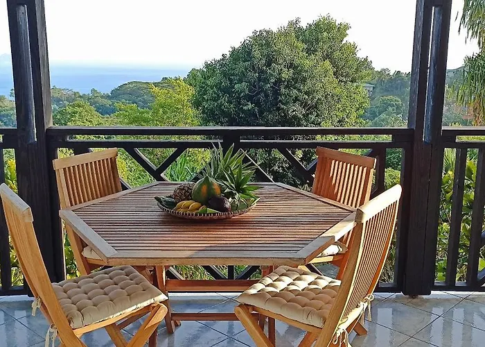 Amuse Bush Villa *