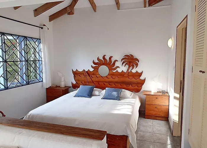 Villa Amuse Bush Grand Anse (Mahe)