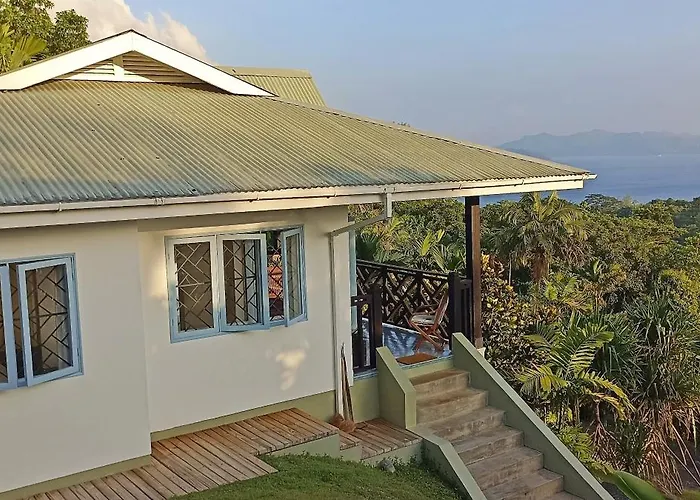 Amuse Bush Villa